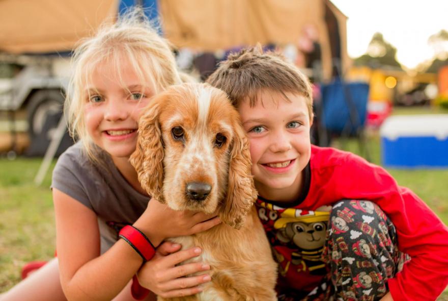 BIG4 Traralgon Park Lane Holiday Park - Powered Site - Kids with Dog