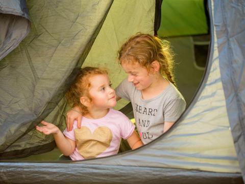 BIG4 Yarra Valley Park Lane Holiday Park - Girls talking in Tent